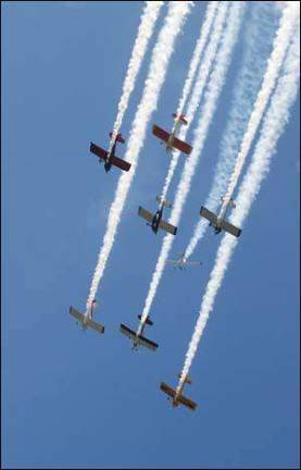 Irene cuts short air show Irene cuts short air show