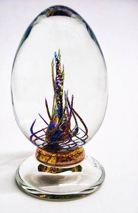 Thanksgiving Open House NJ Glass: Earth, Wind & Fire, is on exhibit at the Van Kirk Homestead Museum in Sparta.