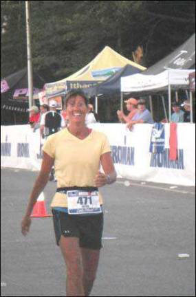 Forty-two-year old mom completes Ironman competition in memory of sister Forty-two-year old mom completes Ironman competition in memory of sister