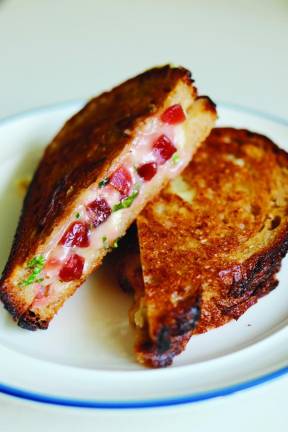 Simplify School Nights with Easy, Cheesy Meals Simplify School Nights with Easy, Cheesy Meals
