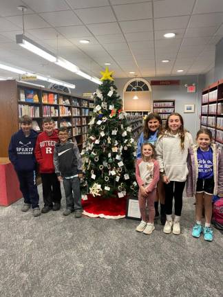 Holiday Wish Tree growing