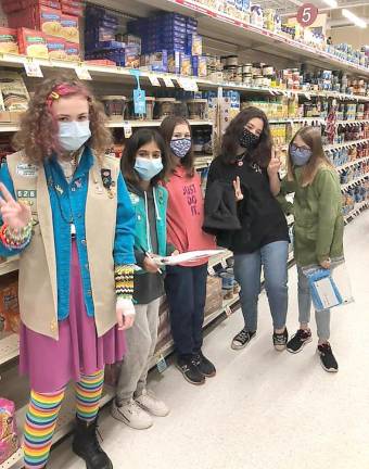 Wallkill Valley Girl Scouts shop at Weis Market for families in need (Photo provided)