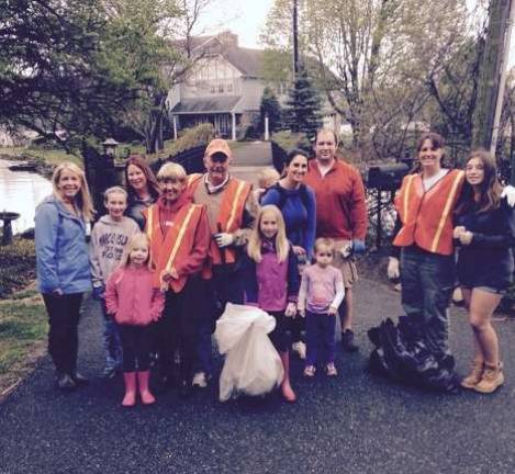Preservation group seeks volunteers for Earth Day cleanup Volunteers at last year's Earth Day cleanup