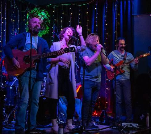 Hayrides with musical accompaniment Stephen Bard and Western Skies will play Friday night at the Alibi Beach Bar & Grill in Stanhope. (Photo by Craig Lema)