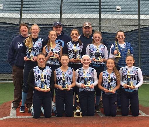 Diamonds shine in 2015 softball season 12A team won the Fall and Vernon Halloween championships.