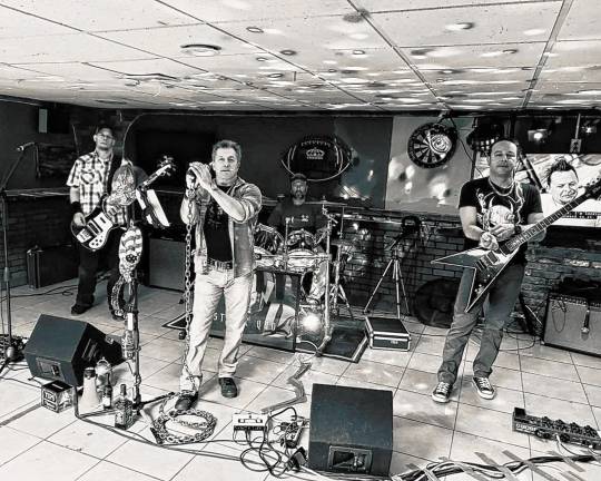 Fans of the Dead, the Doors, rejoice <b>Static Quo plays rock ‘n’ roll covers Saturday night at Brick & Brew in Franklin. (Photo courtesy of Static Quo)</b>