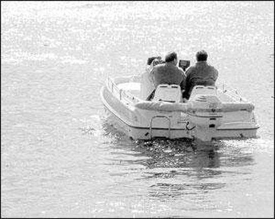 All aboard for Father's Day boat parade All aboard for Father's Day boat parade