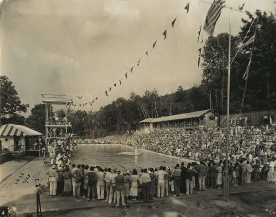 July 1937 Pool Event at the LM Pool