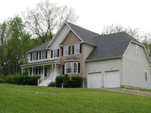 Explosion demolishes Hardyston home; blast heard and felt miles away Photo courtesy of Zillow.com A photo of the 33 Grumm Road home before it was leveled by an explosion.