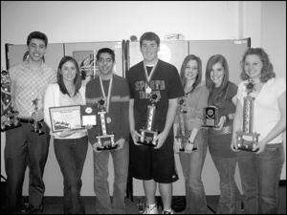 Sparta DECA students advance to finals Sparta DECA students advance to finals