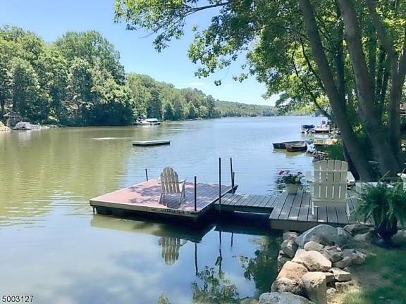 Renovated lakefront ranch is more than a home, it’s a lifestyle Renovated lakefront ranch is more than a home, it’s a lifestyle