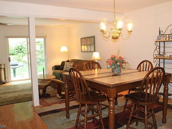 Easy living in great location Easy living in great location