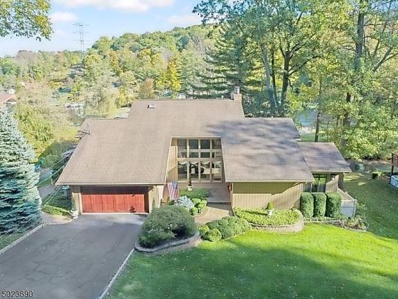 This gorgeous, move-in ready home on Lake Mohawk has it all This gorgeous, move-in ready home on Lake Mohawk has it all