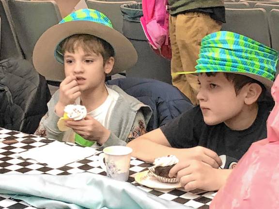Photos: Mad Hatter’s Tea Party Photos: Mad Hatter’s Tea Party