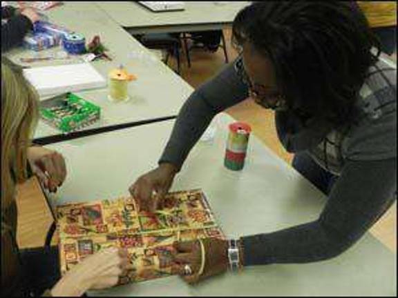 Junior women's Club offering gift wrapping to raise funds Junior women's Club offering gift wrapping to raise funds