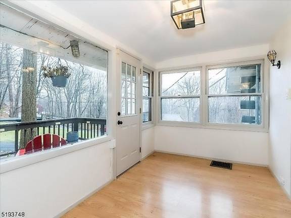 Crane-style house has what you’ve been looking for Crane-style house has what you’ve been looking for