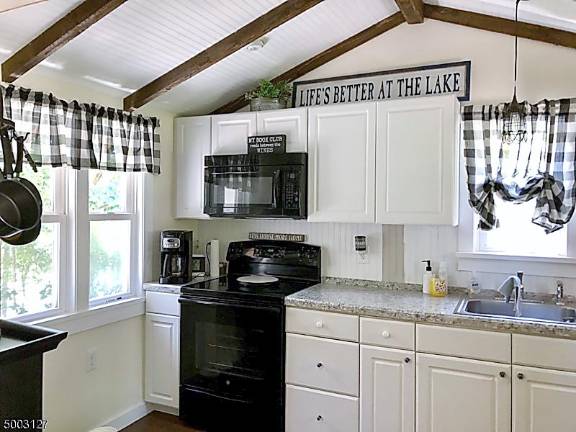Renovated lakefront ranch is more than a home, it’s a lifestyle Renovated lakefront ranch is more than a home, it’s a lifestyle