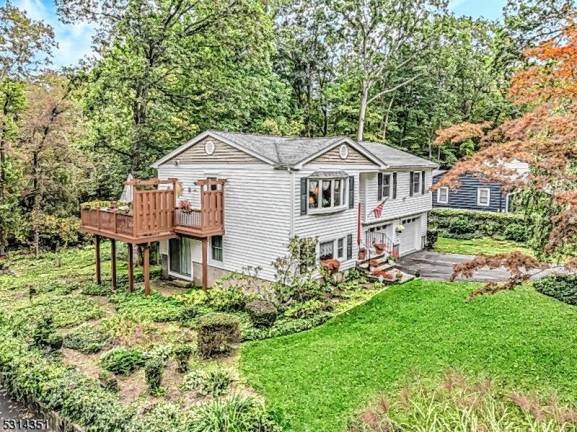 Meticulously maintained home near Lake Saginaw Meticulously maintained home near Lake Saginaw