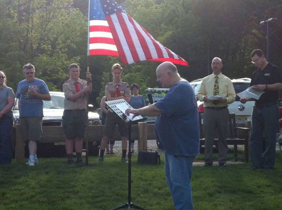 Tamarack Park opens Councilman Scott Olson address attendees. Photos by Liam Donovan