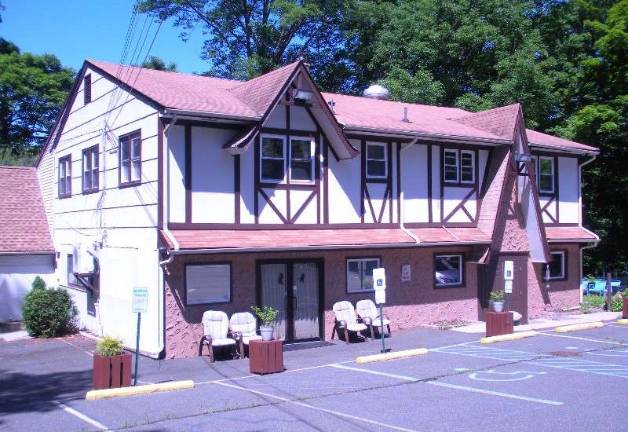 Local dance studio back in business Ronnie's Dance Studio, Maxim Drive, Hopatcong Photos by Mandy Coriston