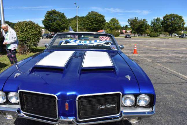 Newton. Final Rod Father Gang Car Cruise draws hundreds Newton. Final Rod Father Gang Car Cruise draws hundreds