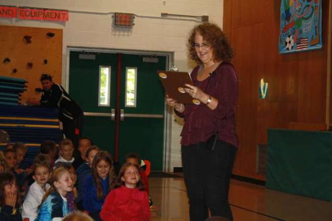Author visits with Alpine Elementary students Nancy Krulik creates a story with the students.