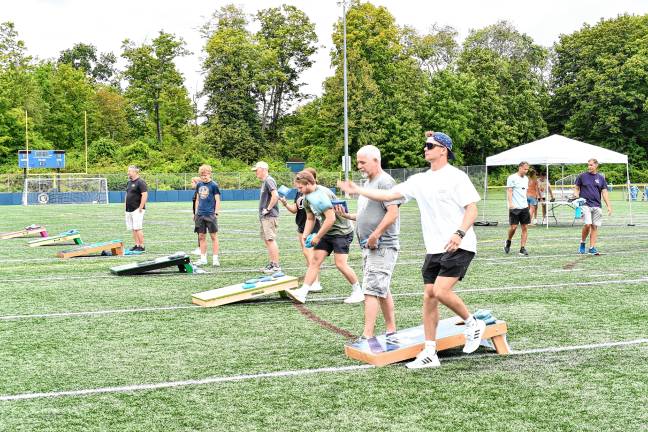 Photos: Cornhole Tournament Photos: Cornhole Tournament