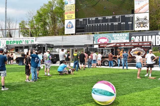 Miners open 10th season Thursday <b>People line up for beer.</b>