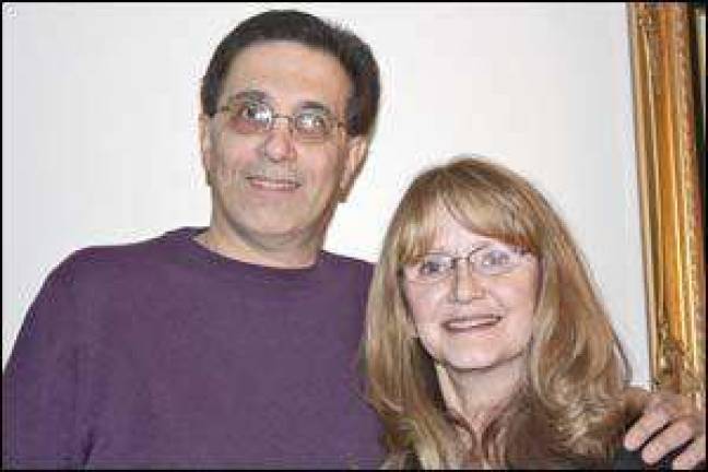 Husband and wife team up for health care business Husband and wife team up for health care business