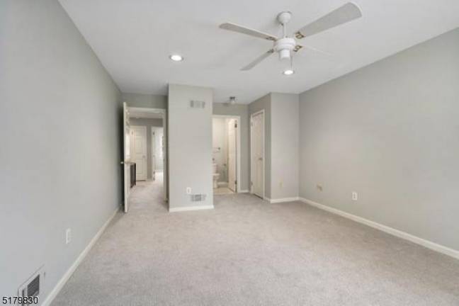 Make yourself at home in a gorgeous townhouse Make yourself at home in a gorgeous townhouse