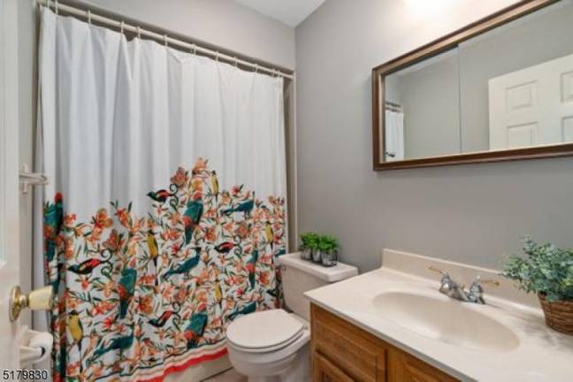 Make yourself at home in a gorgeous townhouse Make yourself at home in a gorgeous townhouse