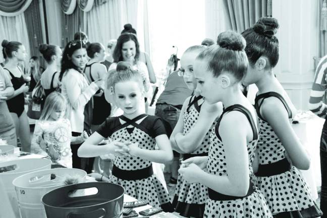 More than 500 attend Girls World Expo Dancers of Dance Expression of Hamburg.