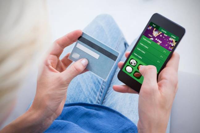 Community Survey: Online Gambling Community Survey: Online Gambling