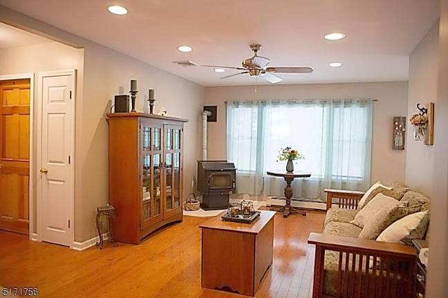 Treat yourself to a luxury home in Sparta Treat yourself to a luxury home in Sparta