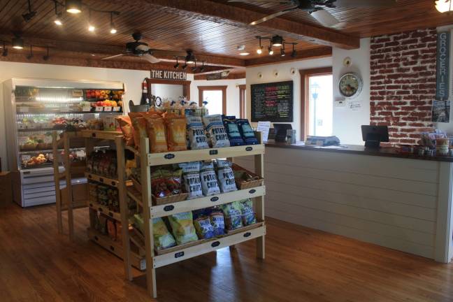 Healthy food delivery service goes brick and mortar It's a market for locally and non-locally sourced organic items.