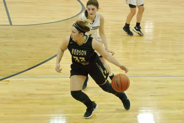 Hudson Catholic beats Pope John in girls hoops Hudson Catholic's Dionna Lenardo scored three points, grabbed four rebounds and made one steal.