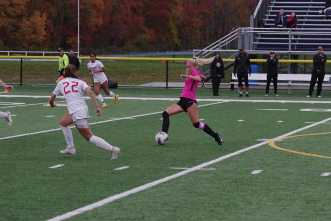 GS2 Sparta High School soccer player Abigail Pierson controls the ball. (Photos by George Leroy Hunter)