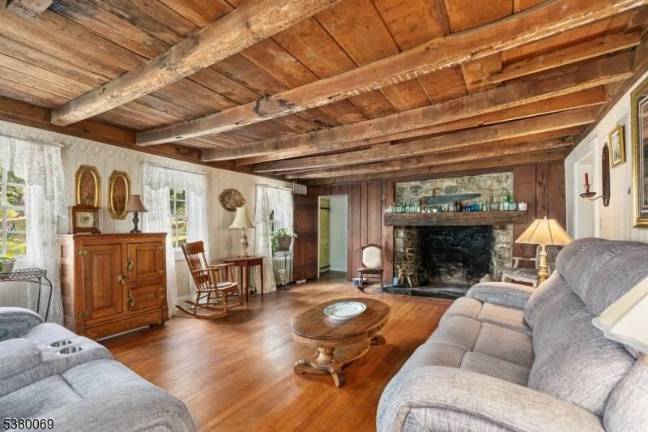 Historic home built in 1740 Historic home built in 1740