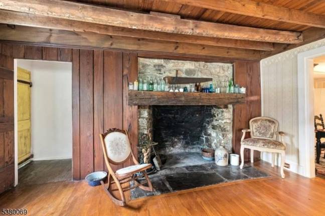 Historic home built in 1740 Historic home built in 1740