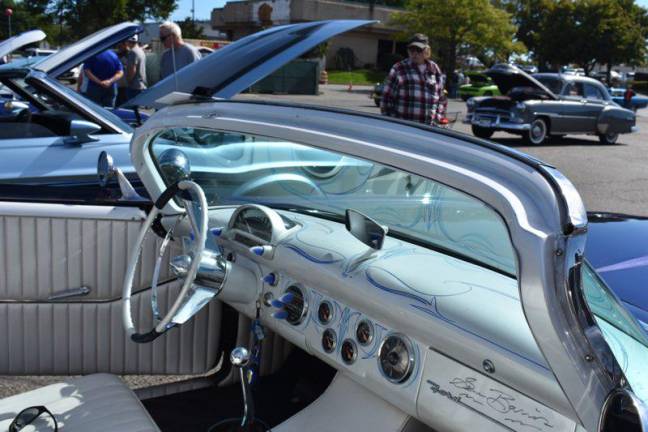 Newton. Final Rod Father Gang Car Cruise draws hundreds Newton. Final Rod Father Gang Car Cruise draws hundreds