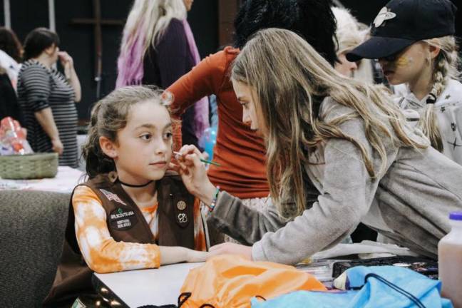 Hundreds attend SEFC indoor Trunk or Treat Hundreds attend SEFC indoor Trunk or Treat