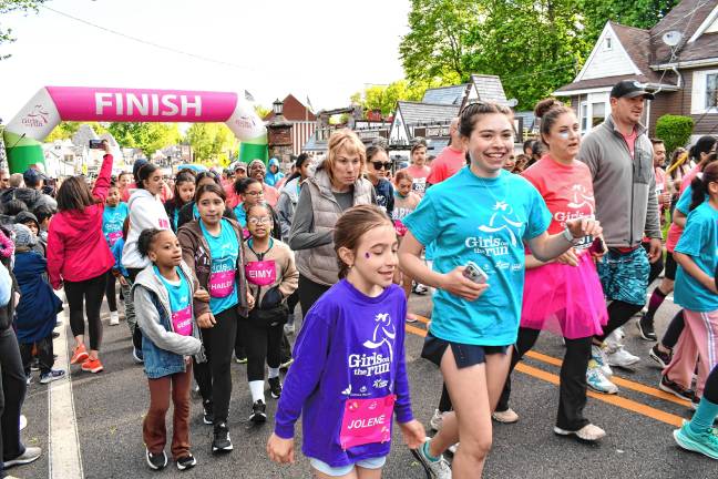 Photos: Girls on the Run Spring 5K Photos: Girls on the Run Spring 5K