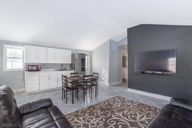 Enjoy the resort life from this affordable Highland Lakes home Enjoy the resort life from this affordable Highland Lakes home