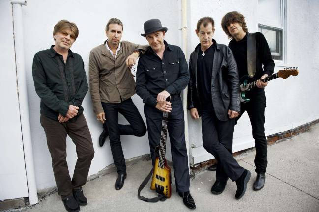 British new wave The Fixx and Wang Chung to perform The Fixx and Wang Chung.