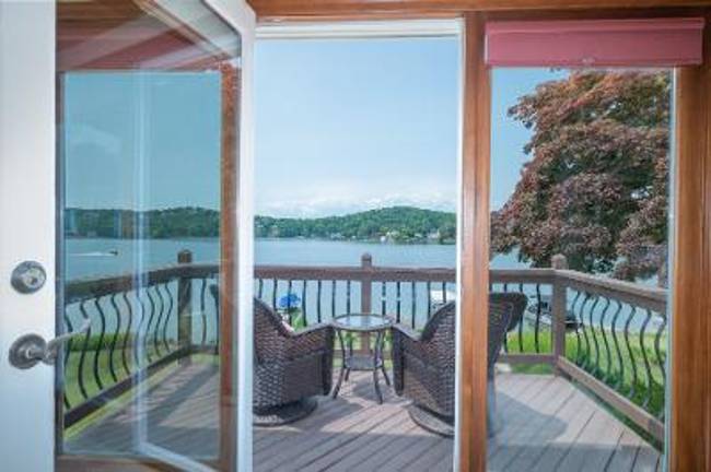Spectacular home on Lake Mohawk Spectacular home on Lake Mohawk