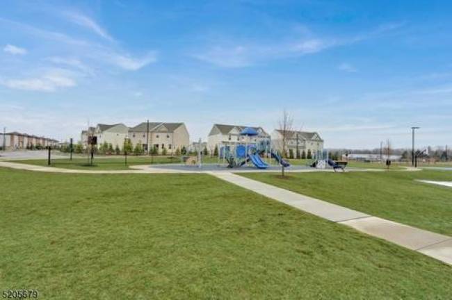 Breath-taking Stone Gate townhouse in Sparta Breath-taking Stone Gate townhouse in Sparta