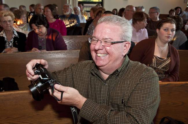Blessed Kateri hosts inspirational singer Bill Skillen of Byram.