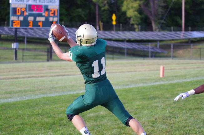 Roselle Park whups Tech, 33-7 The ball thrown by Sussex Tech quarterback Tyler Crum is caught by receiver Ryan Kinkead to complete a 28-yard touchdown pass in the third quarter for Sussex Tech's lone touchdown.
