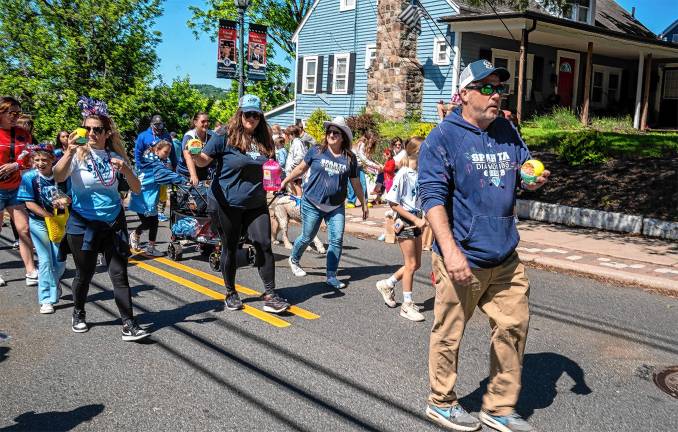 Photos: Memorial Day Parade The Sparta Diamonds.