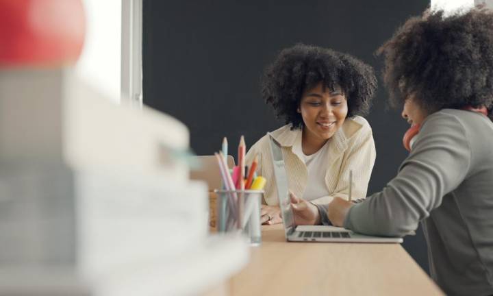 Trial finds cheaper, quicker way to tutor young kids in reading Trial finds cheaper, quicker way to tutor young kids in reading